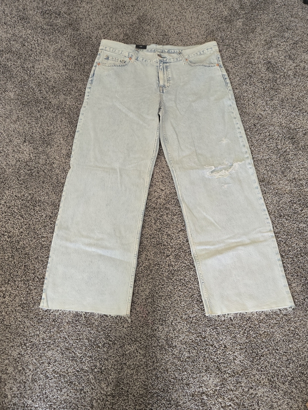 GAP Low-Rise Wide-Leg Jeans with Distressed Detail